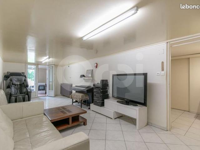 Maison 4 pièces 209 m²