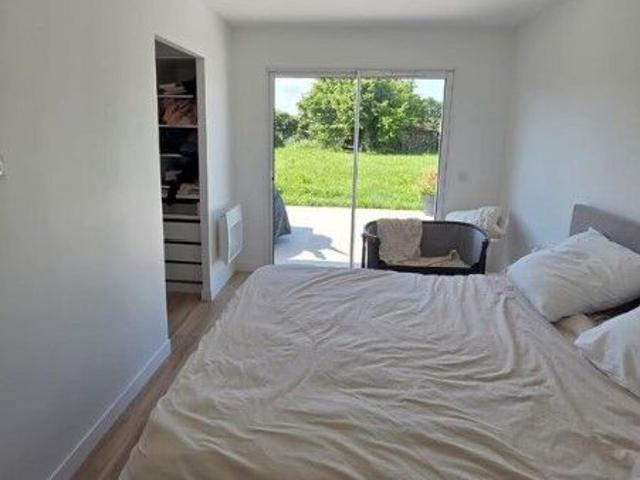 Maison 4 pièces, 105 m² à louer à Saint Genès de Fronsac 33240
