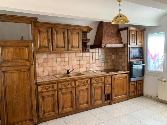 Maison 4 pièces, 106 m² à louer à Alès 30100