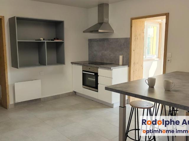 Maison 4 pièces, 106 m² à louer à Saint Sébastien de Morsent 27180