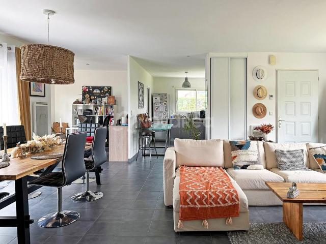 Maison 4 pièces, 107 m² à louer à Denguin 64230