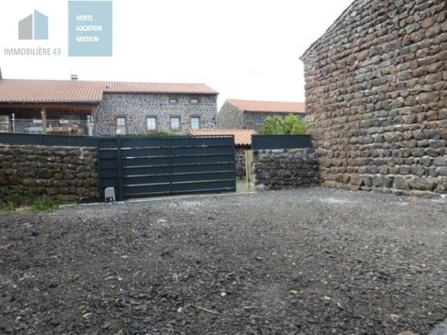 Maison 4 pièces, 107 m² à louer à Vergezac 43320