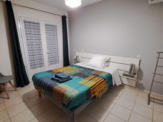 Maison 4 pièces, 100 m² à louer à Lézignan la Cèbe 34120