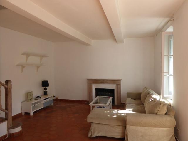 Maison 4 pièces, 100 m² à louer à Plan de Cuques 13380