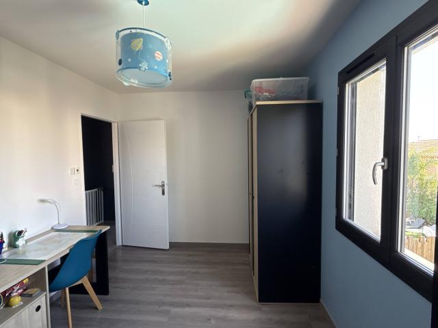 Maison 4 pièces, 100 m² à louer à Théza 66200