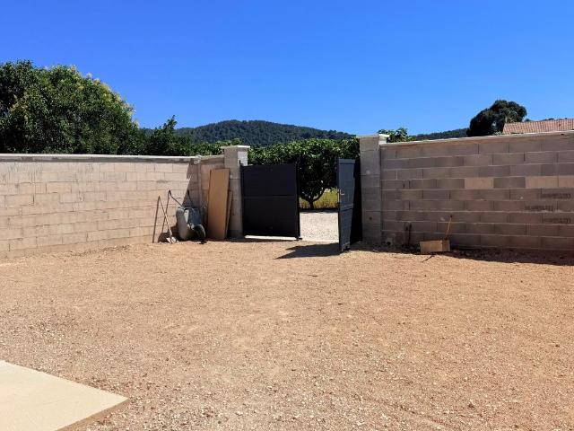 Maison 4 pièces, 101 m² à louer à Hyères 83400