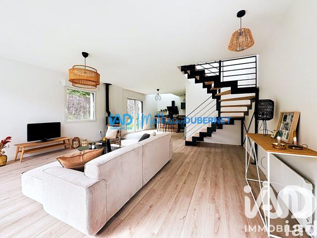 Maison 4 pièces, 102 m² à louer à Croix 59170
