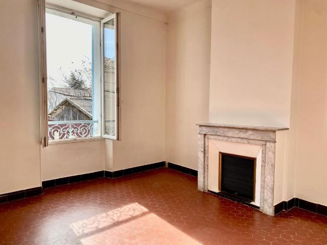 Maison 4 pièces, 102 m² à louer à Pertuis 84120
