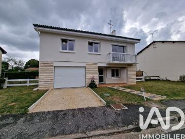 Maison 4 pièces, 102 m² à louer à Poitiers 86000