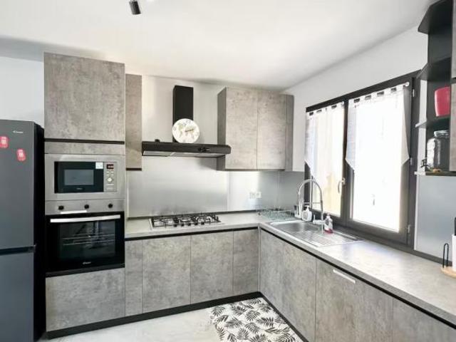 Maison 4 pièces, 102 m² à louer à Rosans 05150