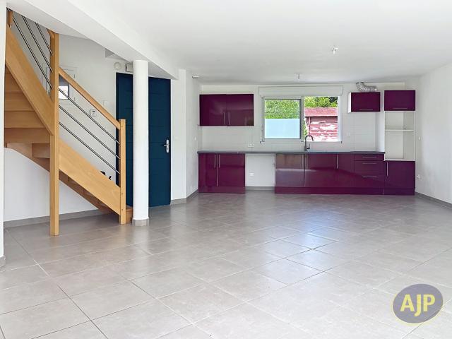 Maison 4 pièces, 102 m² à louer à Saint Jean de Boiseau 44640
