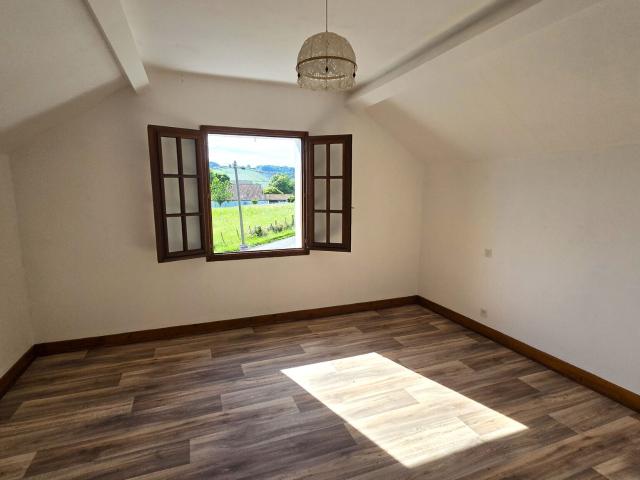 Maison 4 pièces, 115 m² à louer à Ordiarp 64130
