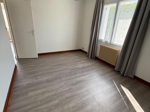 Maison 4 pièces, 117 m² à louer à Lagord 17140