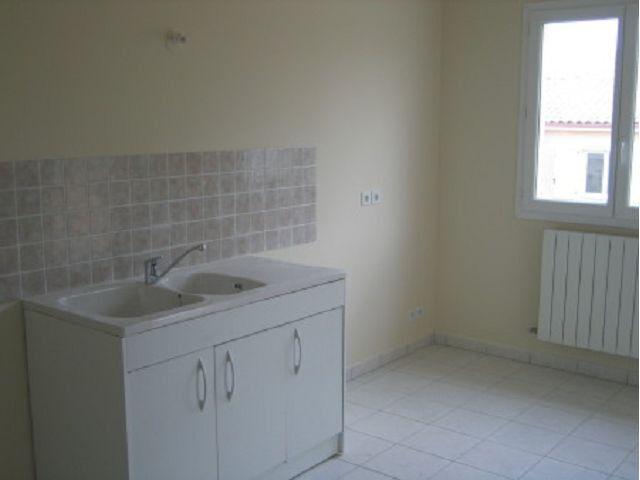 Maison 4 pièces, 118 m² à louer à Roiffieux 07100
