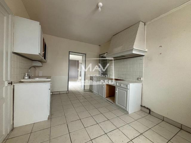 Maison 4 pièces, 118 m² à louer à Saint Omer 62500