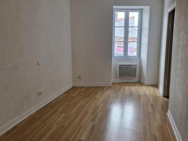 Maison 4 pièces, 119 m² à louer à Andilly les Marais 17230