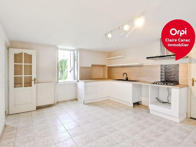 Maison 4 pièces, 119 m² à louer à Lagarrigue 81090