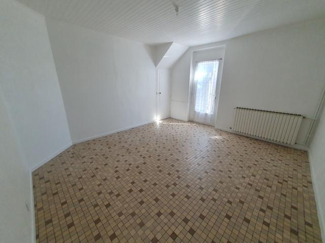 Maison 4 pièces, 119 m² à louer à Longueville 47200