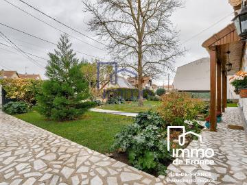 77500, Chelles, Seine-et-Marne - Jardin