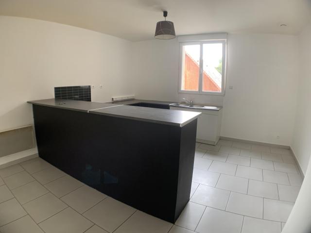 Maison 4 pièces, 110 m² à louer à Moreuil 80110