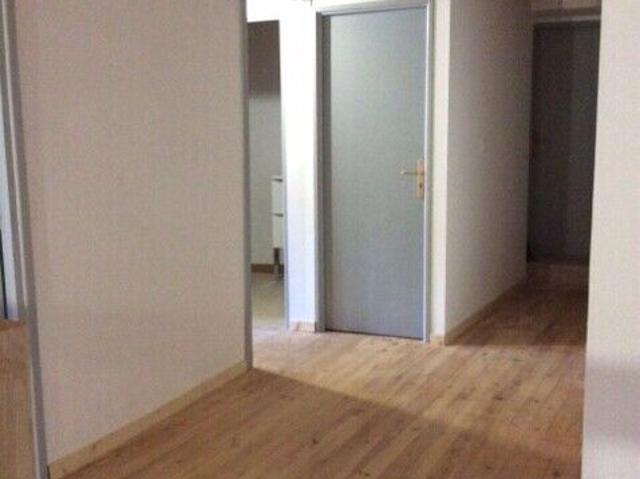 Maison 4 pièces, 110 m² à louer à Laurabuc 11400