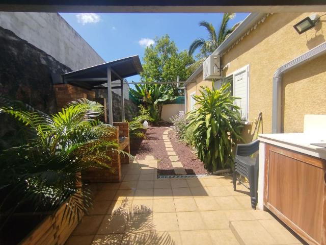 Maison 4 pièces, 110 m² à louer à Saint Pierre 97432