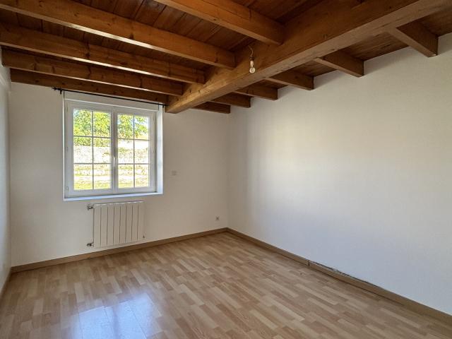 Maison 4 pièces, 111 m² à louer à Échillais 17620