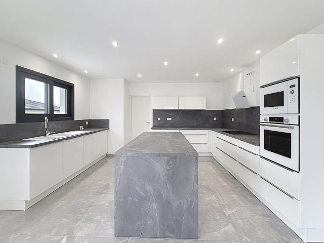 Maison 4 pièces, 127 m² à louer à Bourgoin Jallieu 38300