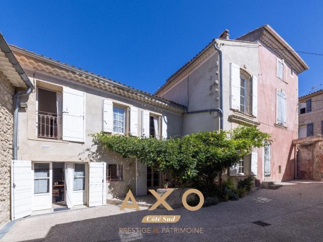 Maison 8 pièces 220 m²
