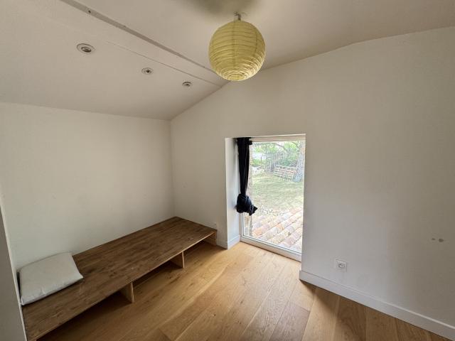 Maison 4 pièces, 120 m² à louer à Saint Romain d'Ay 07290