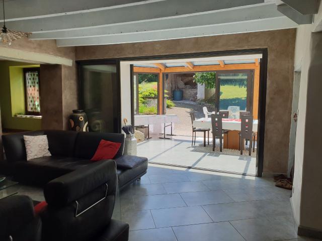Maison 4 pièces, 120 m² à louer à Vignieu 38890