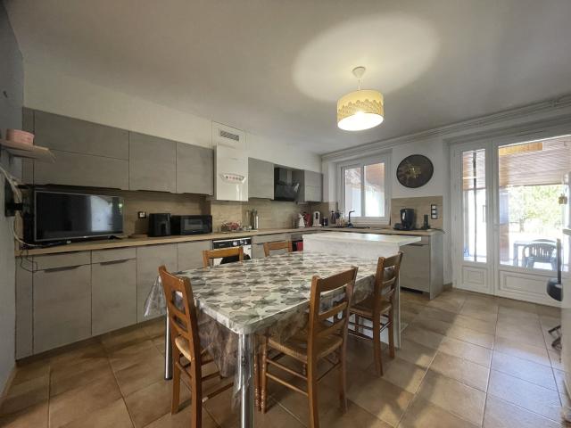 Maison 4 pièces, 121 m² à louer à Carmaux 81400