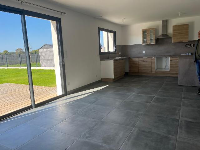 Maison 4 pièces, 121 m² à louer à Saint Christophe 17220