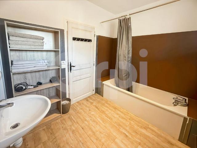 Maison 4 pièces, 139 m² à louer à La Crau 83260