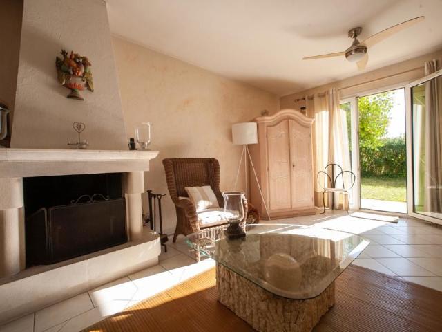 Maison 4 pièces, 130 m² à louer à Antibes 06160