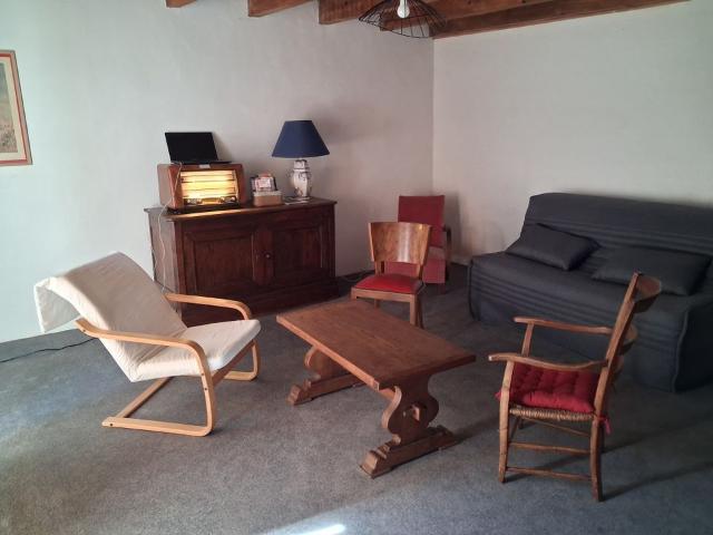 Maison 4 pièces, 130 m² à louer à Rocles 07110