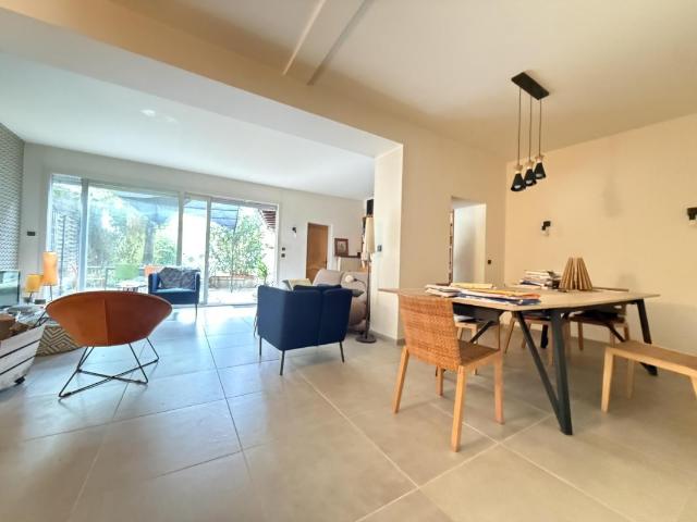 Maison 4 pièces 131 m²