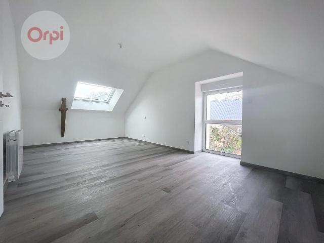 Maison 4 pièces, 131 m² à louer à Rieux 56350