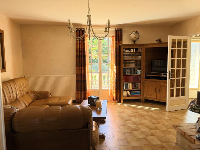 Maison 4 pièces 132 m2 Terrain de 2 510 m2 Bassillac et Auberoche