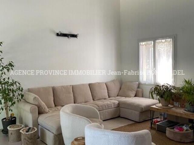 Maison 4 pièces, 132 m² à louer à Grignan 26230