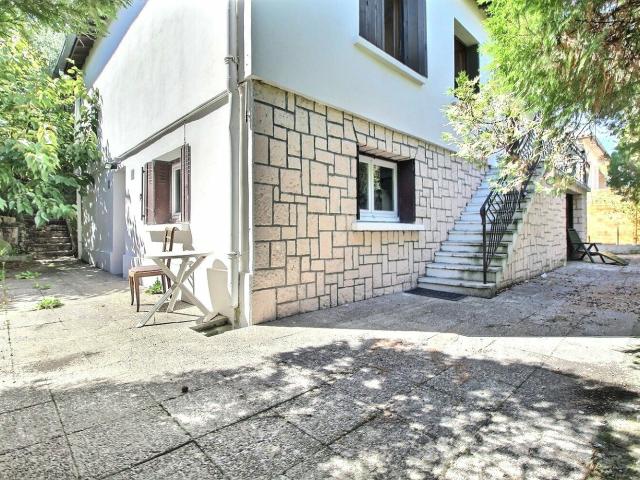 Maison 4 pièces 145 m²