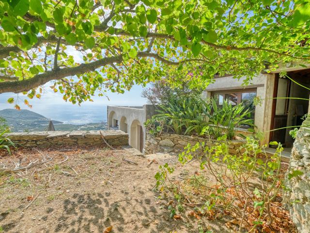 Maison 4 pièces 147 m²