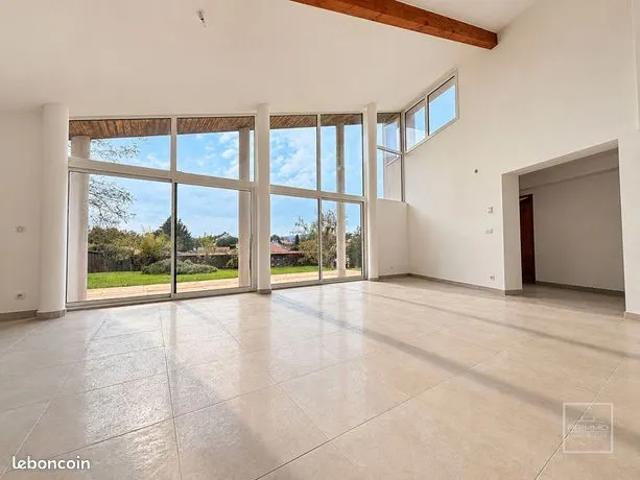 Maison 4 pièces 147 m²