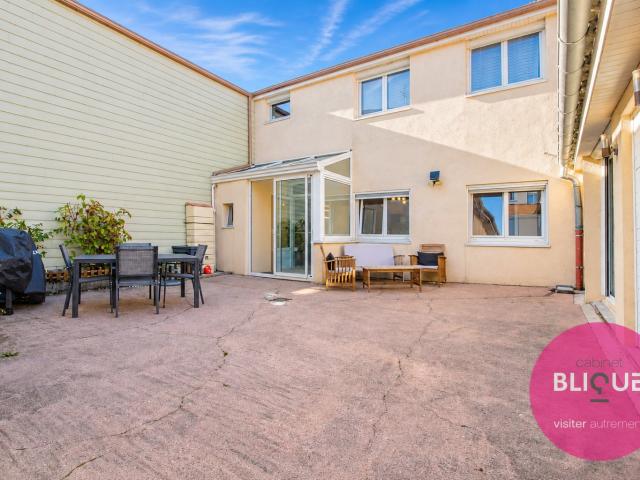 Maison 4 pièces 147 m²