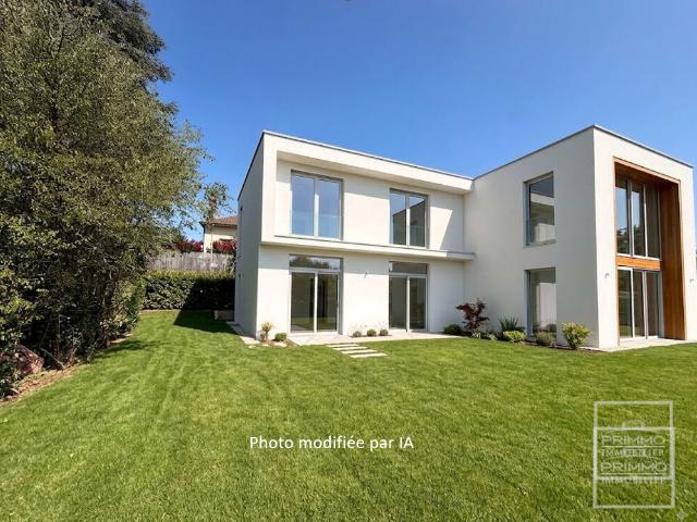 Maison 4 pièces 148 m²