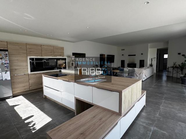 Maison 4 pièces 148 m²