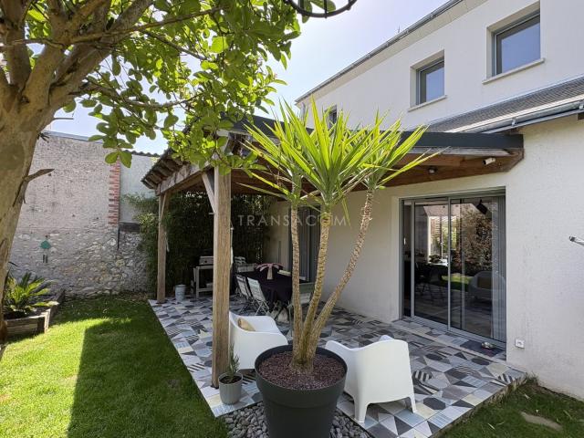 Maison 4 pièces 145 m²