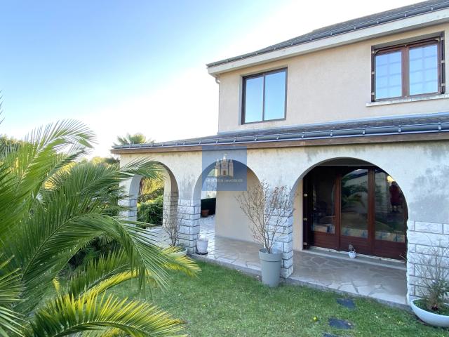 Maison 4 pièces 140 m²