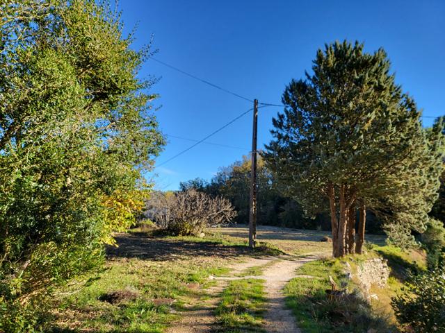 Maison 4 pièces, 141 m² à louer à Méounes lès Montrieux 83136