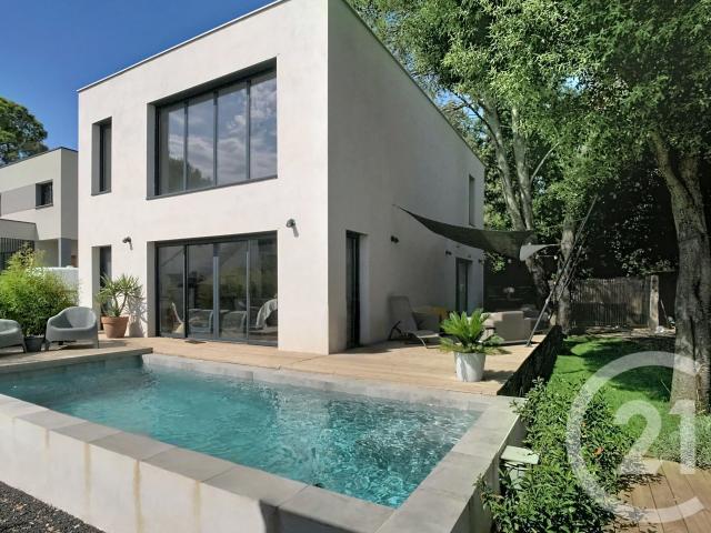 Maison 4 pièces 142 m²